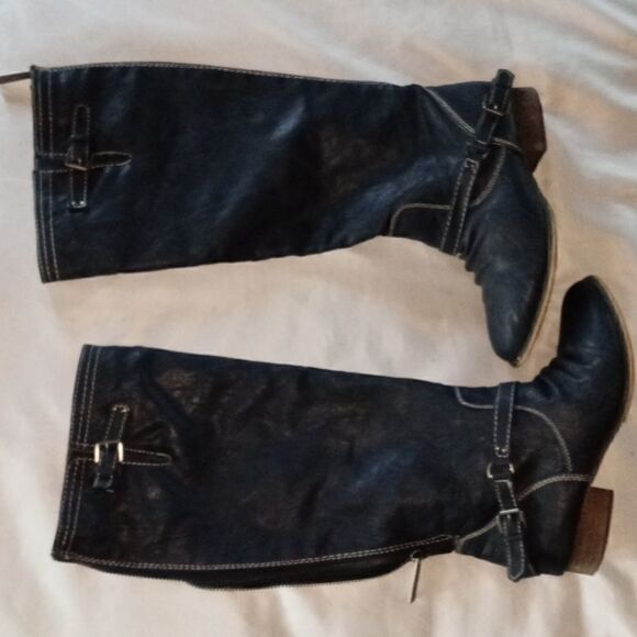 Ladies Designer Boots by BRECKELLE - Picture 6 of 16